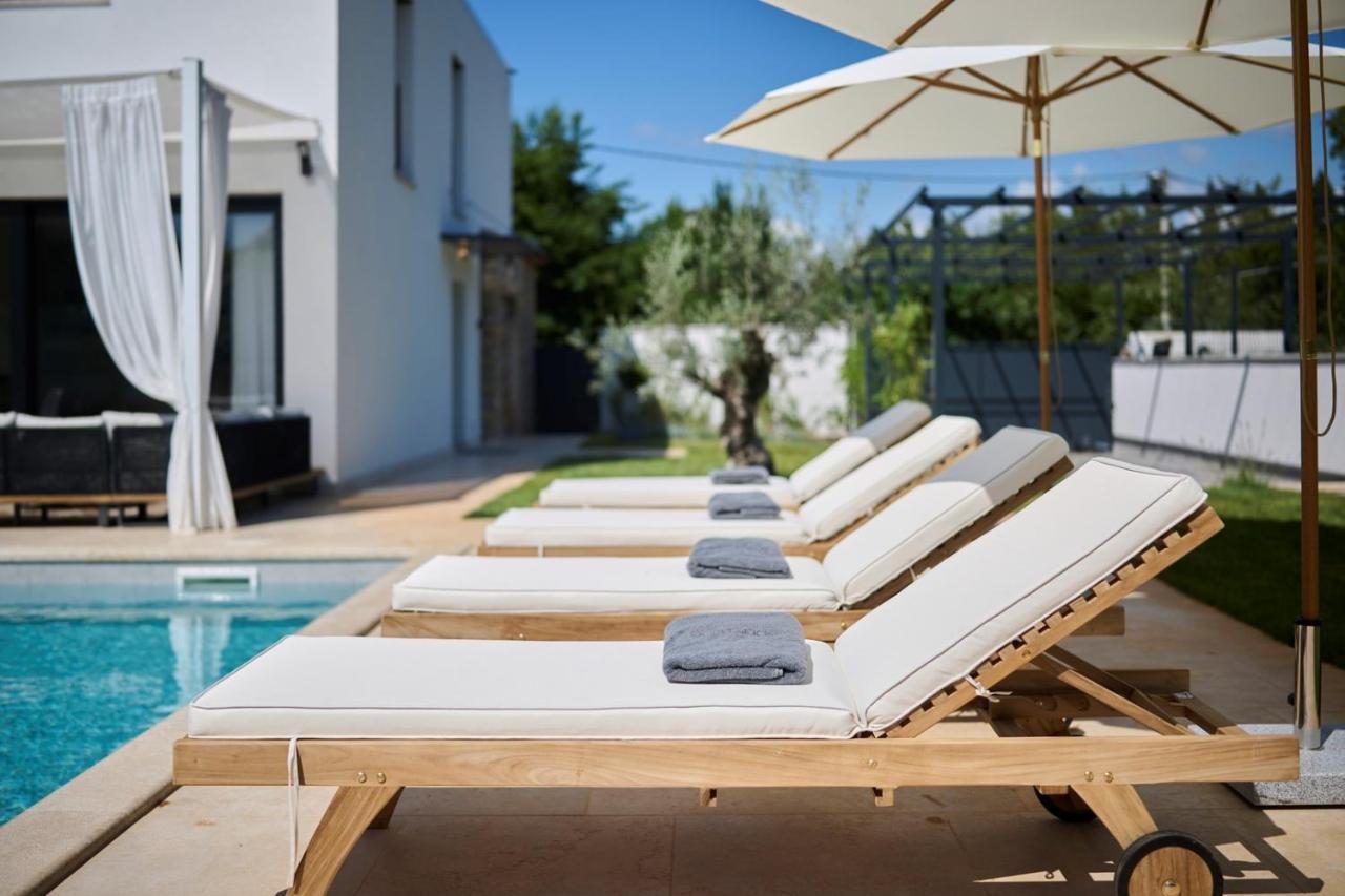 Villa Pura Vida With Pool And Whirlpool Near Umag Materada エクステリア 写真